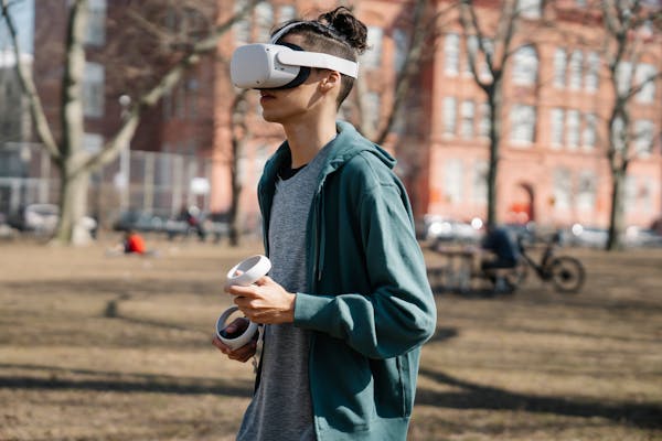 Augmented and Virtual Reality